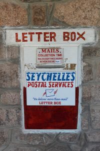 La Digue 23-03-16 Boîte aux lettres