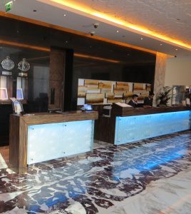 Dubai-Hotel-Bonnington-13-03-15-Boite1