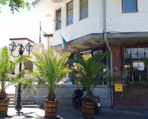 Nessebar-rue-Messembria-12-07-16-Boite-1