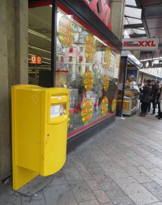 Geneve-rue-de-la-croix-d'or-29-12-14-Boite1