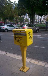 Grenoble-place-Victor-Hugo-15-09-14-Boite