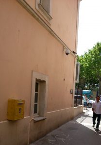 Saint-Tropez-rue-Georges-Clemenceau-08-06-14-Boite