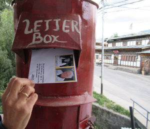 BUMTHANG-06-10-17-Way to Jambay Lhakhang-Boite