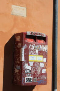 Cité du Vatican-21-09-17-Rome-Vietata l'affissione-Boite2
